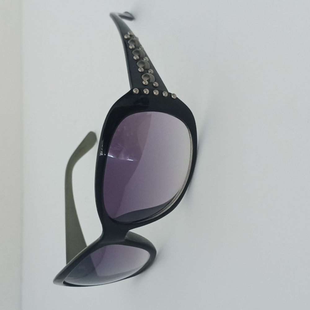 Vtg Sunglasses Black Green W Studs